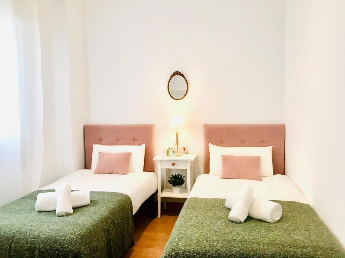 Gleaming & Well Located Apartment In Malaga Center Экстерьер фото